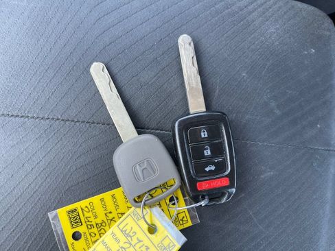 Used 2016 Honda Accord LX image 22