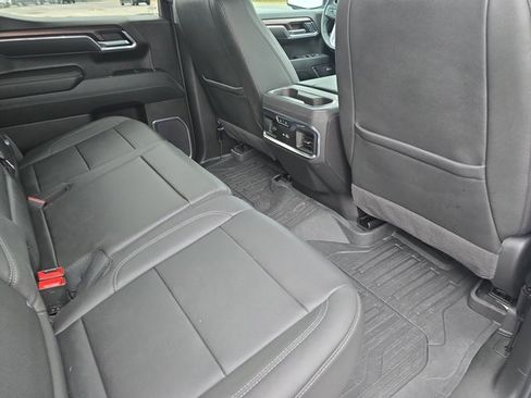 Used 2024 GMC Sierra 1500 SLT w/ SLT Convenience Package image 11