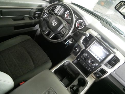 Used 2017 RAM 3500 Big Horn image 9