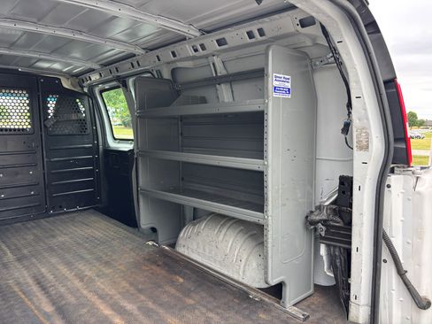 Used 2020 GMC Savana 2500 w/ Driver Convenience Package RWD image 18