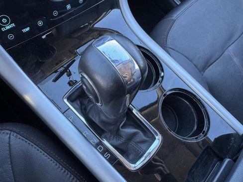 Used 2013 Ford Edge Limited image 28