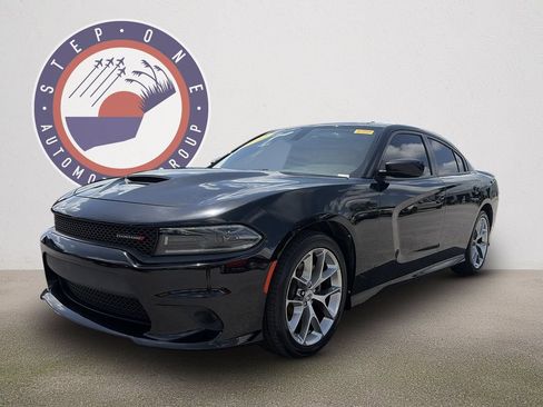 Used 2022 Dodge Charger GT RWD image 2