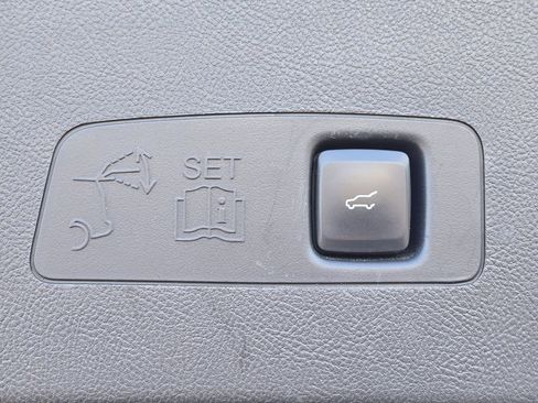 Used 2022 Lincoln Corsair FWD image 11