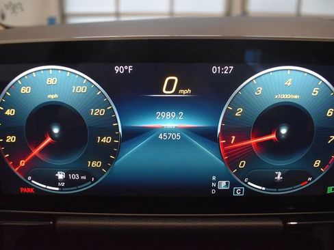 Used 2021 Mercedes-Benz GLA 250 4MATIC image 25
