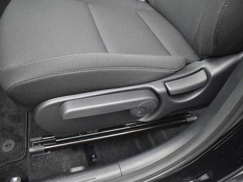 Used 2026 Hyundai Kona SE image 18