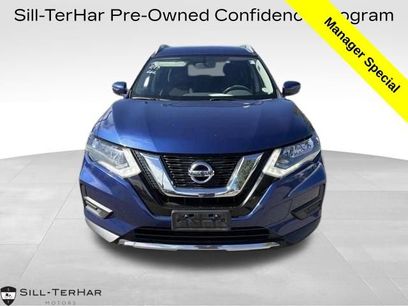 Used 2017 Nissan Rogue SV