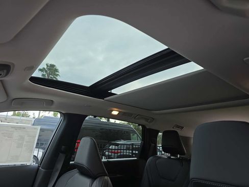 New 2026 INFINITI QX60 Luxe w/ Cargo Package image 30