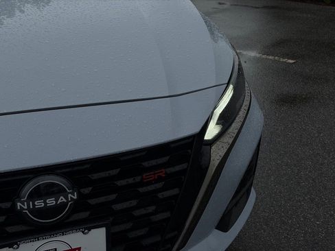 Certified 2024 Nissan Altima 2.5 SR w/ SR Premium Package image 10