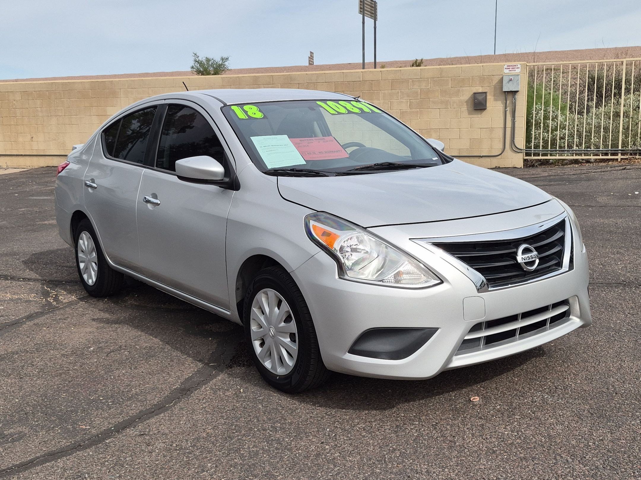 Used 2018 Nissan Versa SV FWD image 3