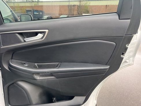 Used 2023 Ford Edge SEL AWD/4WD image 13