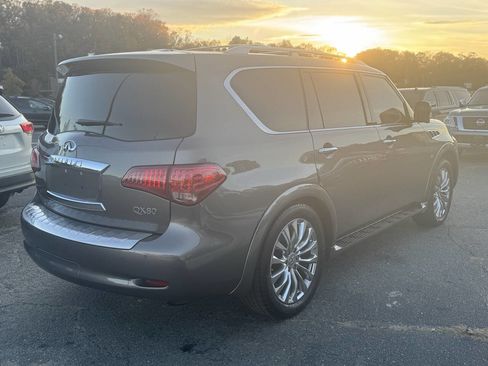 Used 2017 INFINITI QX80 2WD w/ Driver Assistance Package image 4