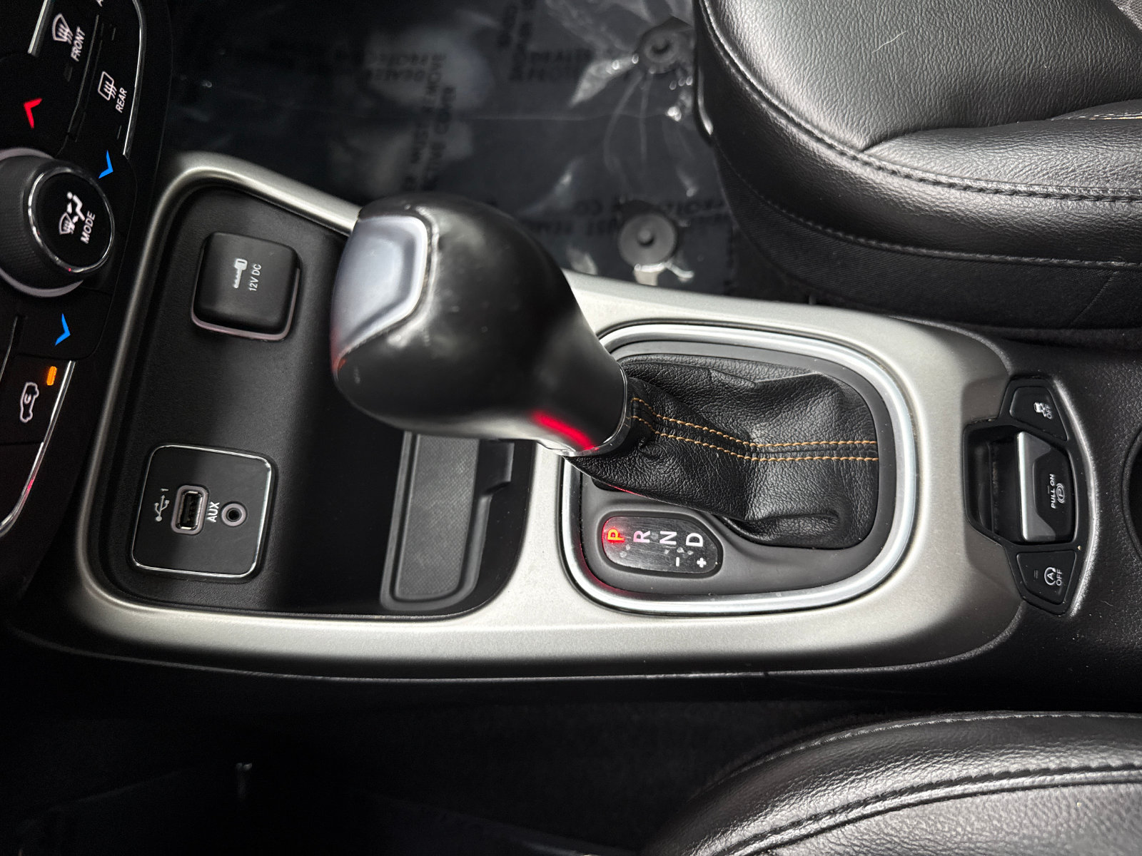 Used 2020 Jeep Compass Latitude w/ Popular Equipment Group FWD image 27