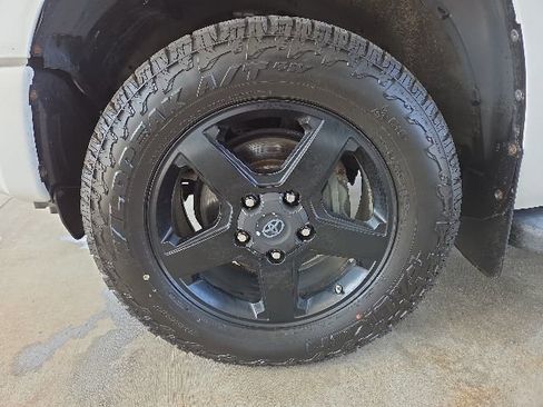 Used 2016 Toyota Tundra Limited AWD/4WD image 63