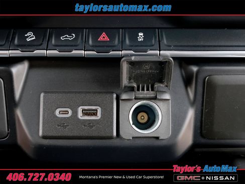Used 2021 Chevrolet Silverado 1500 LT Trail Boss AWD/4WD image 16