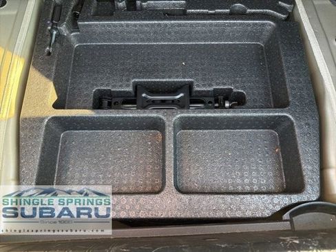 Used 2017 Subaru Legacy 2.5i Premium image 23