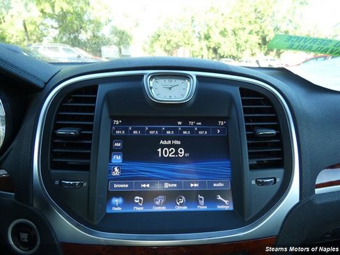 Used 2014 Chrysler 300 image 28