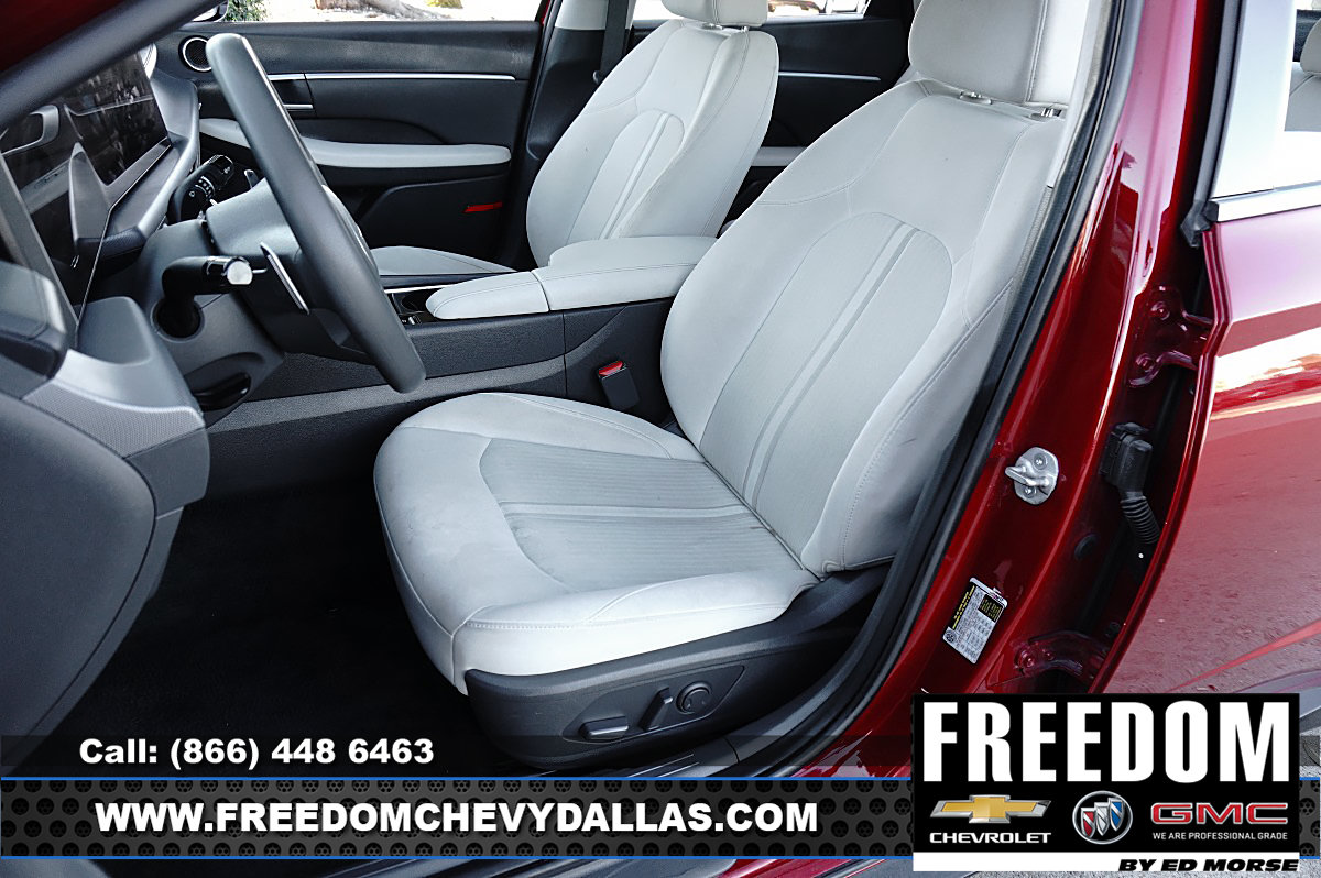 Used 2025 Hyundai Sonata SEL FWD image 8