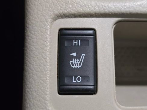 Used 2019 Nissan Rogue SV FWD image 24