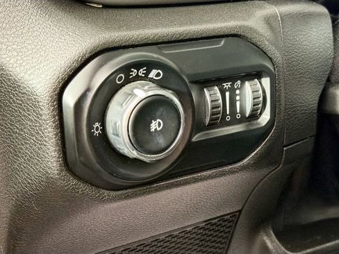 Used 2021 Jeep Wrangler Sport AWD/4WD image 10