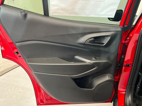 New 2026 Chevrolet Trax RS w/ Driver Confidence Package FWD image 19