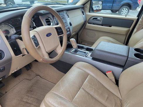 Used 2012 Ford Expedition XLT image 8