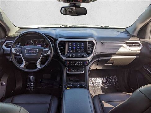 Used 2023 GMC Acadia SLT AWD/4WD image 16