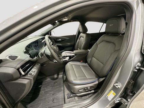 New 2026 Buick Envista Sport Touring image 21