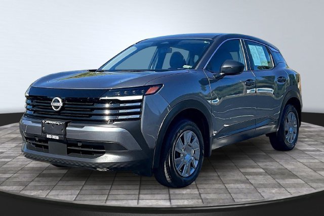 Used 2026 Nissan Kicks S FWD image 1
