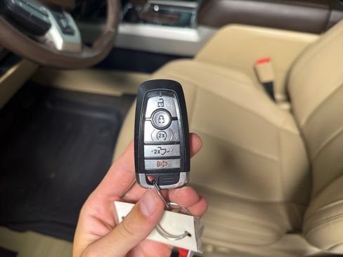 Used 2019 Ford F150 Lariat AWD/4WD image 30