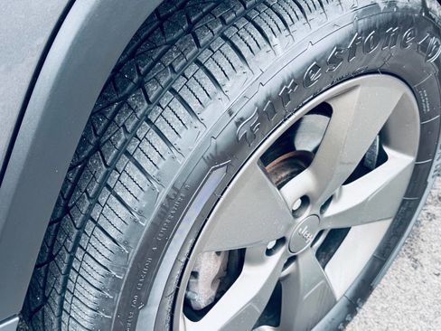 Used 2016 Jeep Cherokee 75th Anniversary image 24