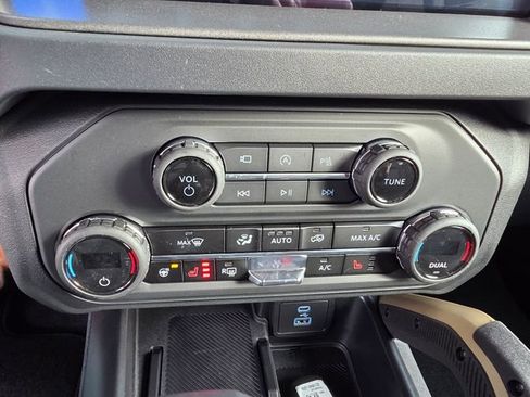 New 2025 Ford Bronco Badlands AWD/4WD image 23