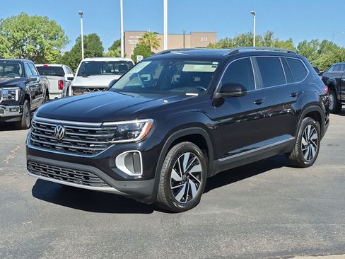 Used 2025 Volkswagen Atlas SEL AWD/4WD image 7