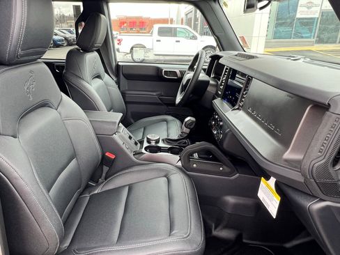 New 2026 Ford Bronco Badlands image 21