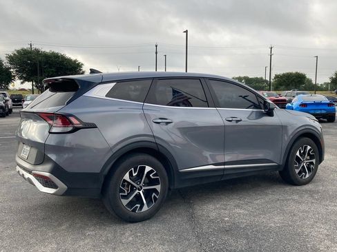 Used 2024 Kia Sportage EX FWD image 4