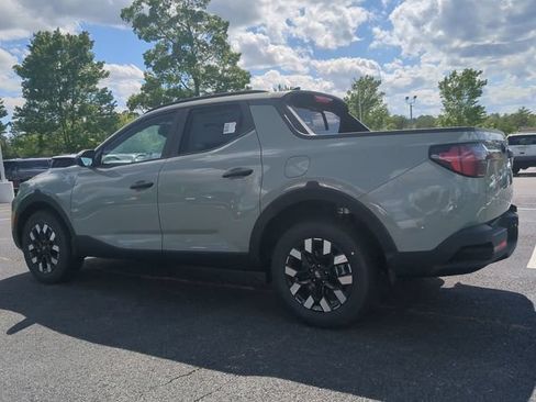 Used 2025 Hyundai Santa Cruz SEL FWD image 6