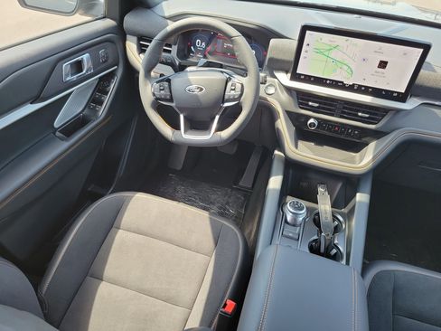 New 2026 Ford Explorer Tremor AWD/4WD image 31
