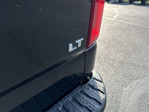 Used 2019 Chevrolet Silverado 1500 LT Trail Boss AWD/4WD image 12