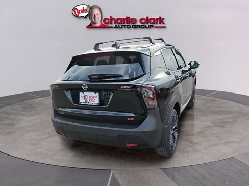 New 2026 Nissan Kicks SR w/ Cold Weather Package FWD image 6