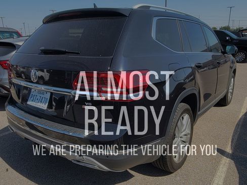 Used 2019 Volkswagen Atlas SEL Premium image 4