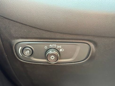 Used 2021 Chevrolet Equinox LT AWD/4WD image 37