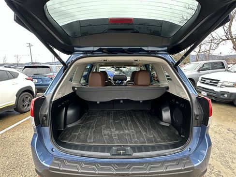 Used 2023 Subaru Forester Touring AWD/4WD image 28