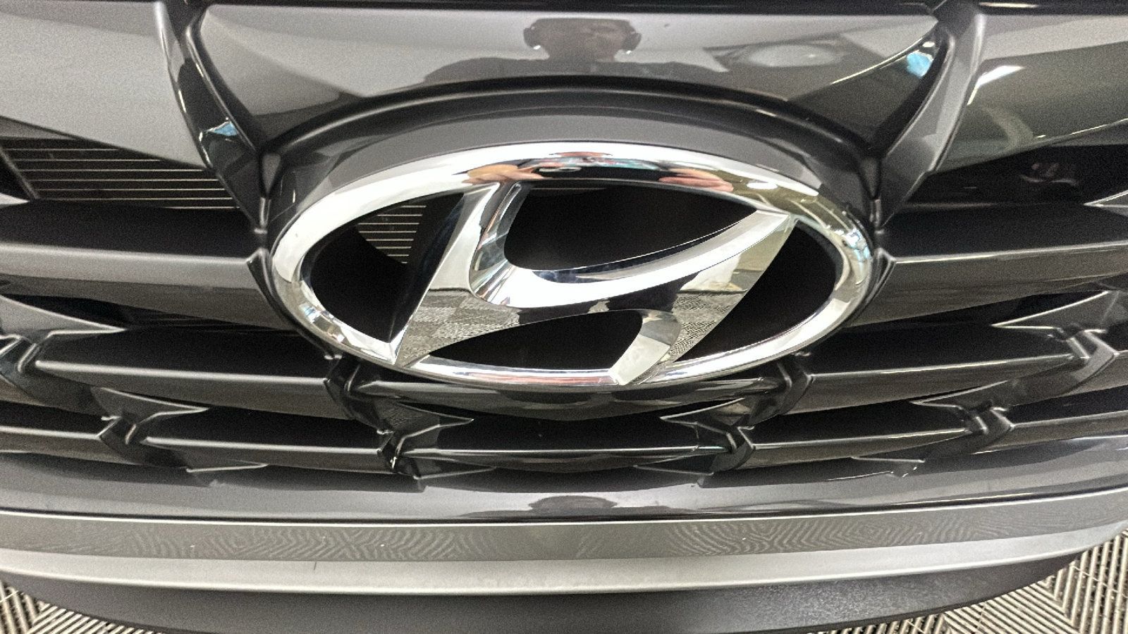 Certified 2022 Hyundai Tucson SEL w/ Cargo Package AWD/4WD image 10