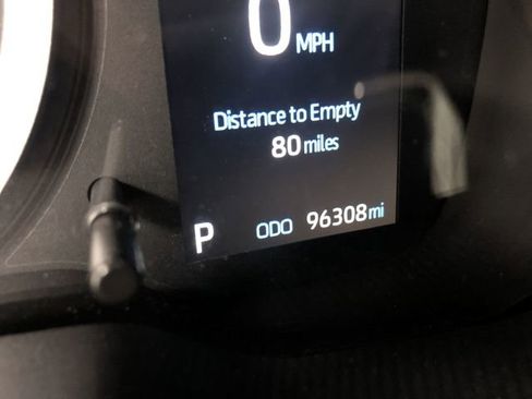 Used 2020 Toyota Corolla LE image 18