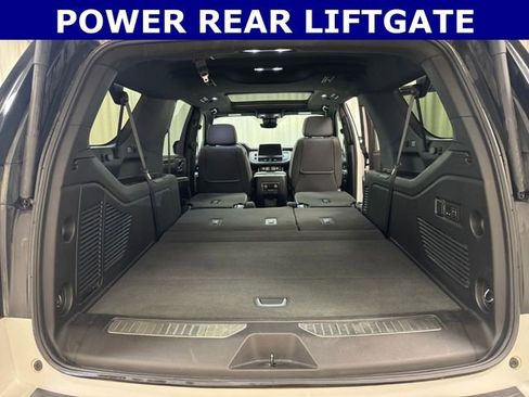 Used 2023 Chevrolet Suburban High Country AWD/4WD image 39