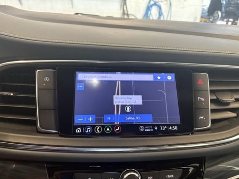 Used 2024 Buick Enclave Premium image 28