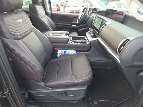 New 2025 Ford Expedition Max Platinum w/ Platinum Ultimate Package image 29