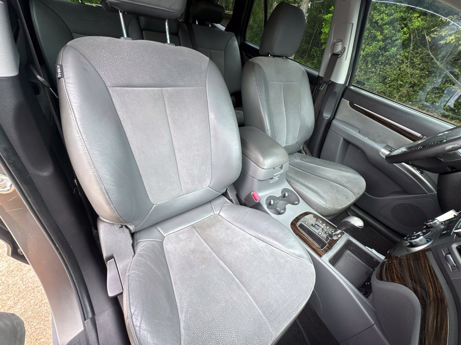 Used 2012 Hyundai Santa Fe SE FWD image 16