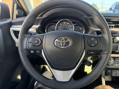 Used 2016 Toyota Corolla LE FWD image 16