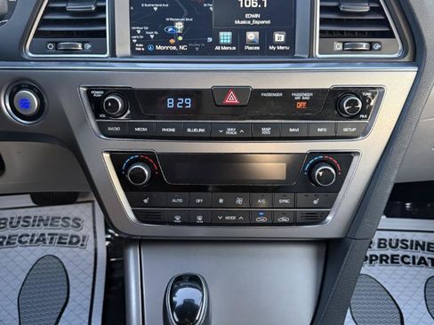 Used 2015 Hyundai Sonata Sport w/ Option Group 04 FWD image 17