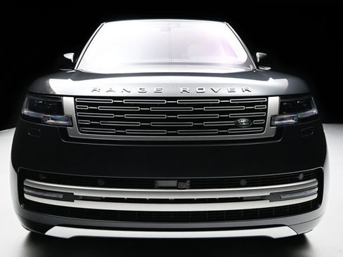 Used 2023 Land Rover Range Rover SE image 32